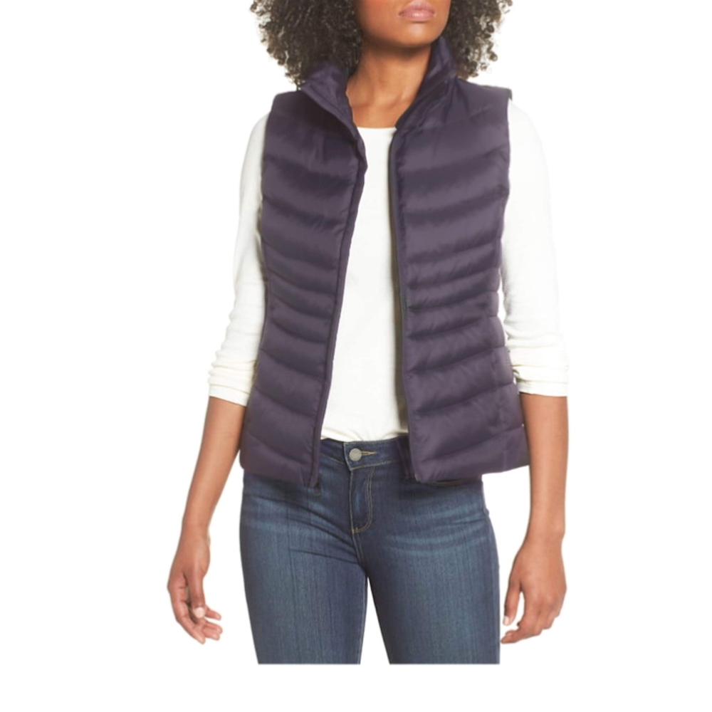 Zeroxposur vest nwt purple,2 pockets & SOFT